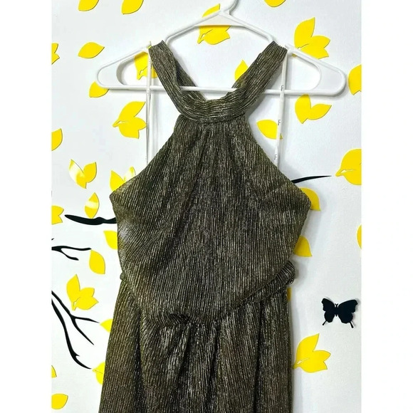 Lulu’s Elegant Dazzle Halter Neck Wide Leg Jumpsuit In Metallic Gold Size XS - Picture 11 of 15